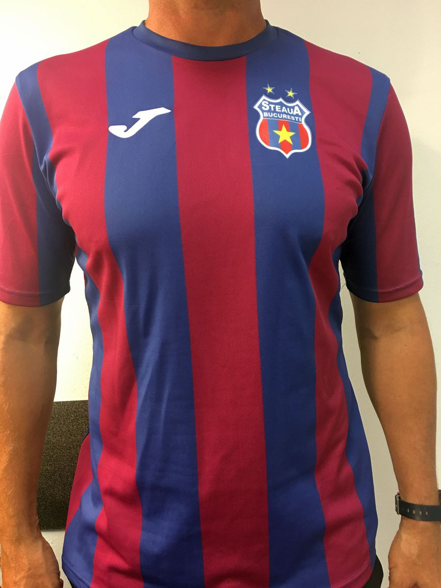 FOTO CSA Steaua și-a prezentat echipamentele pentru noul sezon: noutatea de pe tricouri + estimare uriașă privind numărul de abonamente