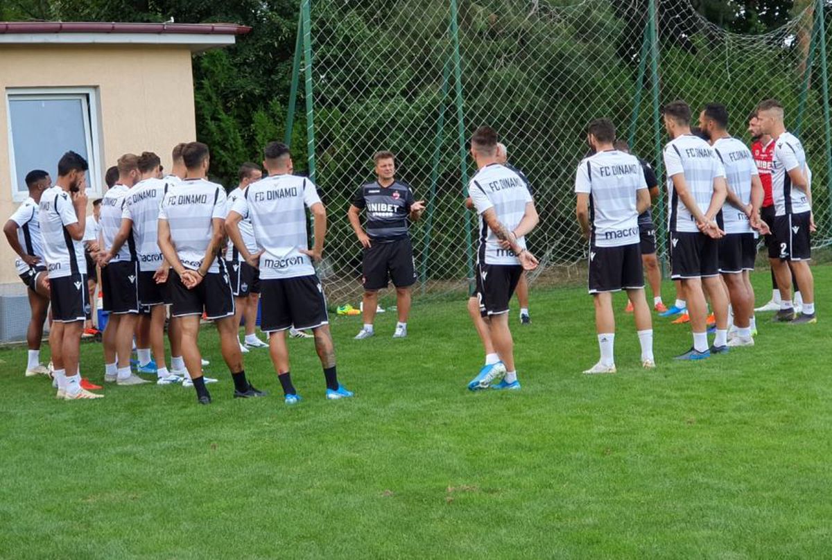CHINDIA TÂRGOVIȘTE - DINAMO // VIDEO + FOTO Surpriză la Dinamo: 10 jucători la control antidoping » Ce vedetă a venit la antrenament