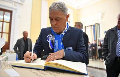 AEK ATENA - CRAIOVA 1-1 // Sorin Cârțu și Pavel Badea acuză arbitrajul după eliminarea Craiovei din Europa League: „Am avut penalty și gol anulat eronat”