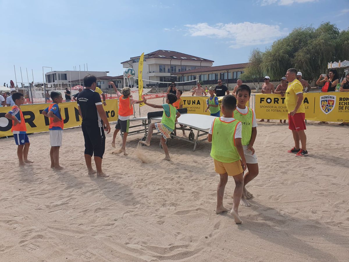 Prunea și Selymes pe litoral, la Teqball