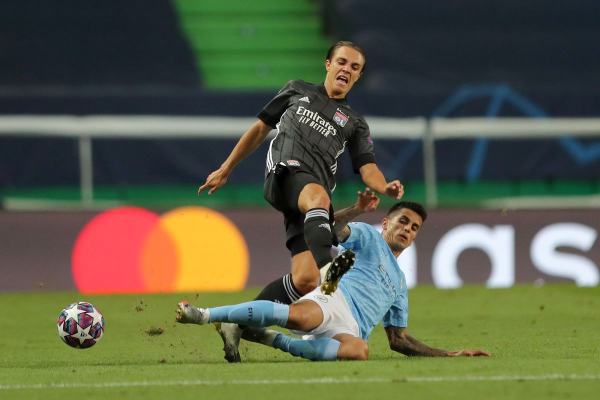 VIDEO + FOTO Raheem Sterling s-a făcut de râs! Starul lui Manchester City, ratare incredibilă înainte de golul decisiv al lui Lyon