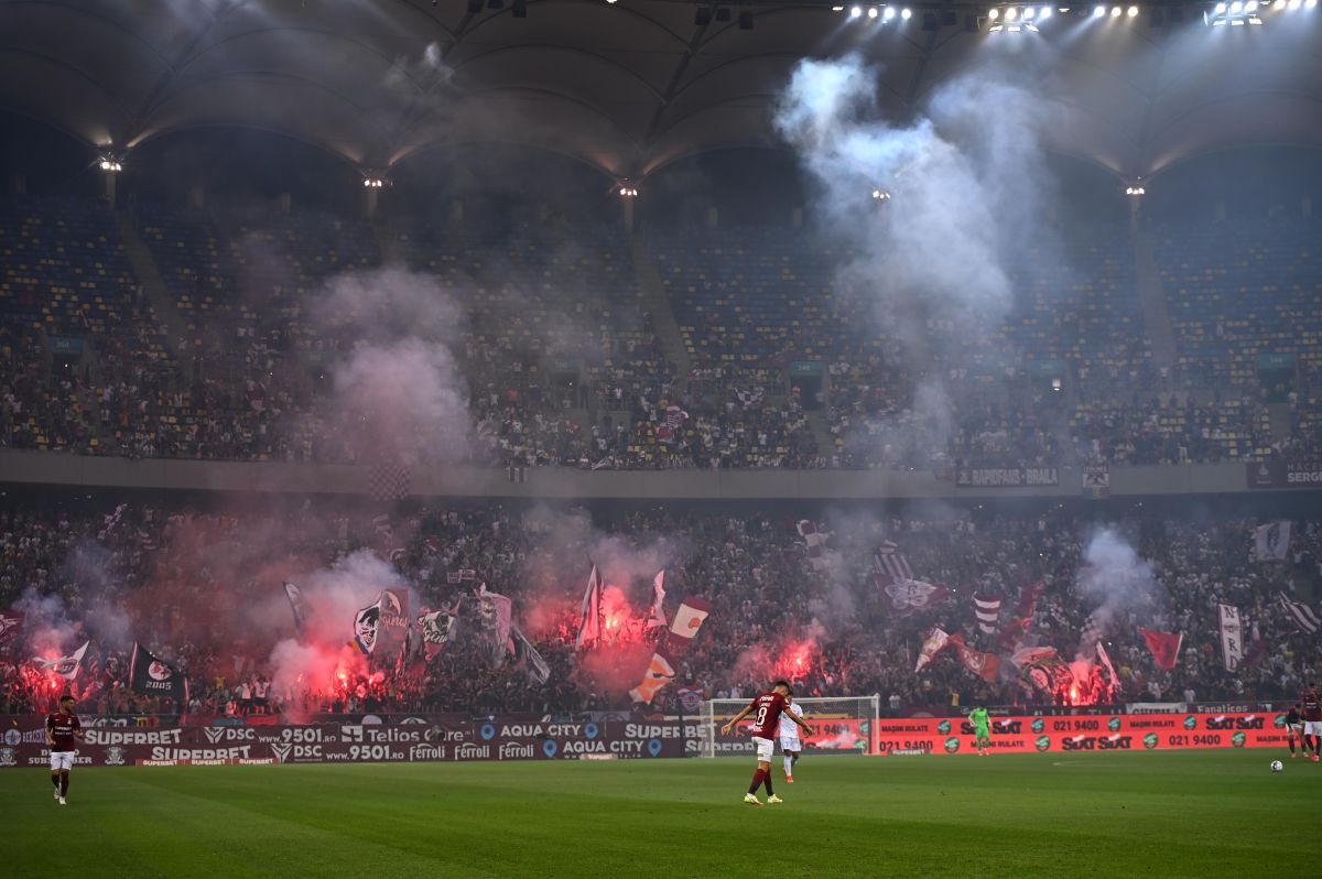 Moment emoționant înainte de startul meciului Rapid - FCSB