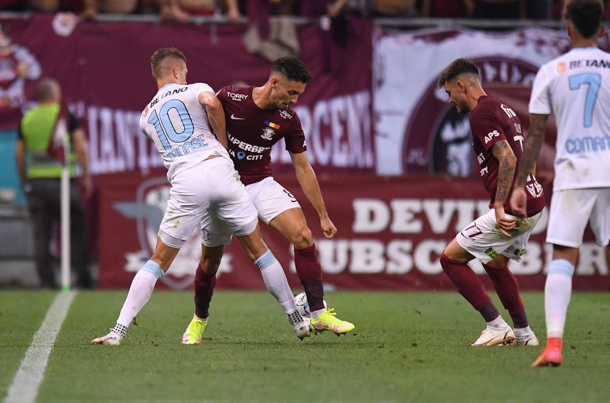 Galeria FCSB s-a săturat: „O rușine, ăștia nu sunt fotbaliști” + Tănase, contestat: „El trebuie să fie noul căpitan!”