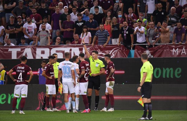S-au luat la bătaie! Nervi întinși la maximum în finalul derby-ului Rapid - FCSB » 2 jucători au fost eliminați