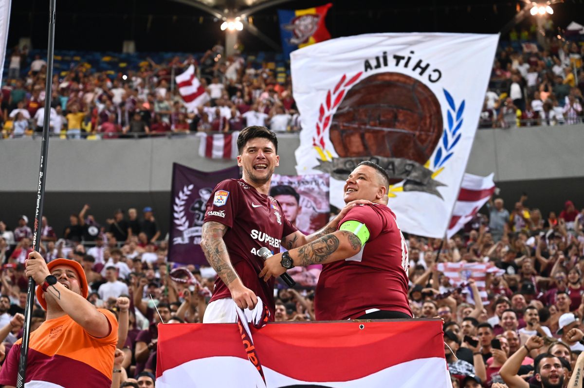 Mihai Iosif, cu soția pe teren după victoria cu FCSB! Imagini senzaționale cu rapidiștii și suporterii