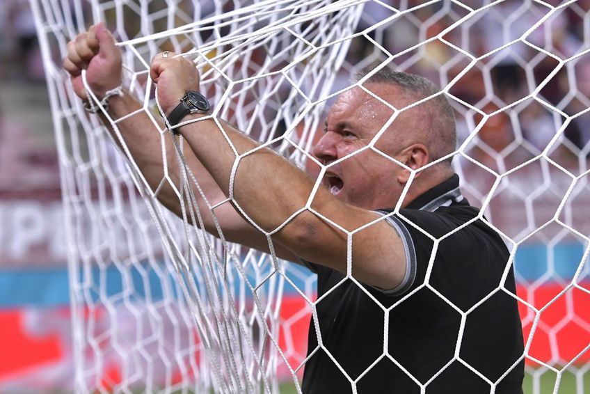 Rapid - FCSB 1-0 | Mihai Iosif, antrenorul giuleștenilor, i-a „urecheat” la final pe cei care au spus că echipa sa a învins doar echipe slabe în acest sezon.