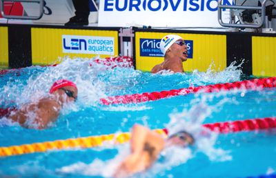Atât de MARE e Popovici! Unde erau rivalii campionului român când David termina cursa