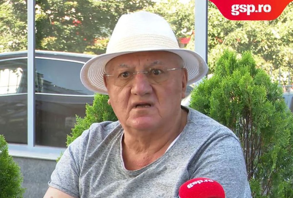 „E jucător de pluton!” » Dumitru Dragomir nu s-a abținut, după victoria încâlcită a FCSB-ului: „E haos acolo”