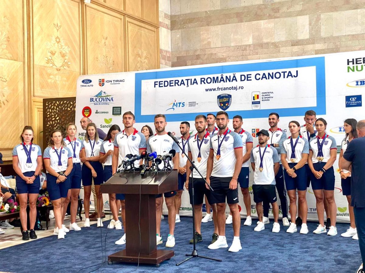 Niciun oficial al Ministerului Sportului nu i-a așteptat la aeroport pe canotorii care au adus 8 medalii României la CE de la Munchen: „Le urăm vacanţă plăcută în continuare”