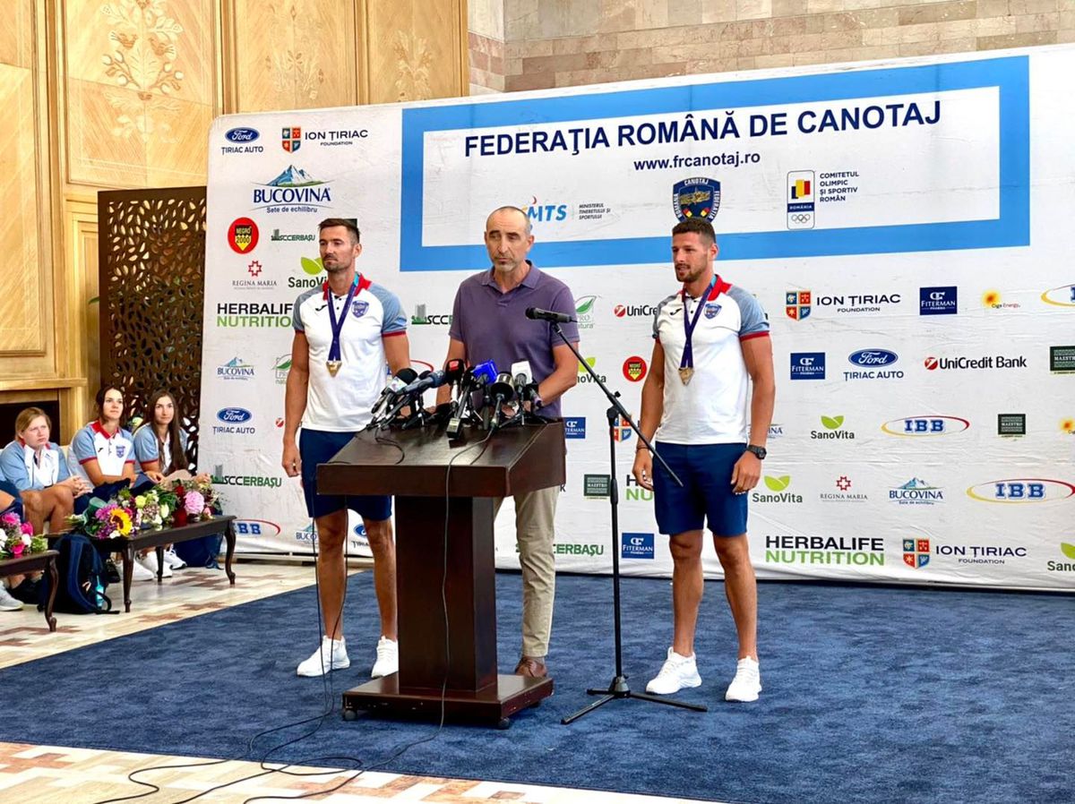 Niciun oficial al Ministerului Sportului nu i-a așteptat la aeroport pe canotorii care au adus 8 medalii României la CE de la Munchen: „Le urăm vacanţă plăcută în continuare”
