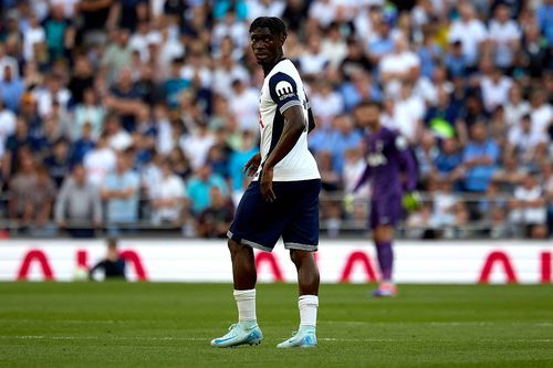 Tottenham, echipa unde evoluează Radu Drăgușin, a luat o decizie drastică: l-a suspendat pe Yves Bissouma / foto: Imago