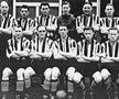 Grimsby Town, în 1954, când a fost pregătită de Elemer Berkessy