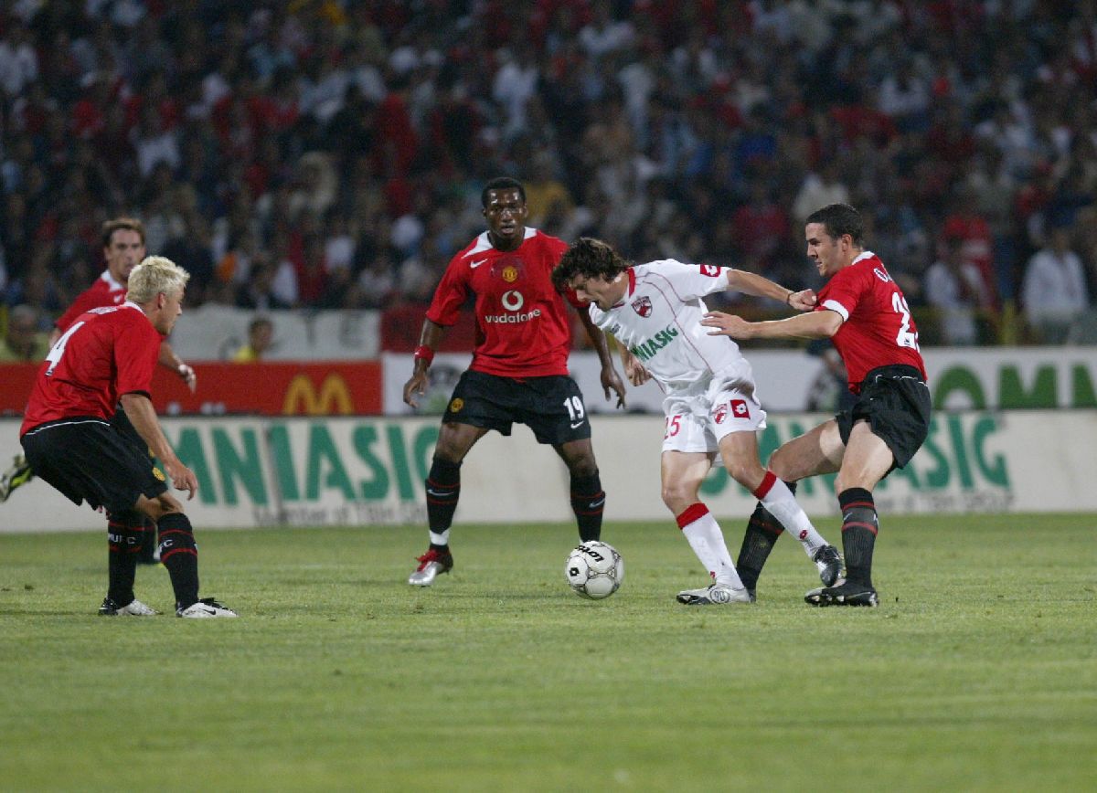 Dinamo - Manchester United » Imagini de arhivă de la „dubla” din 2004