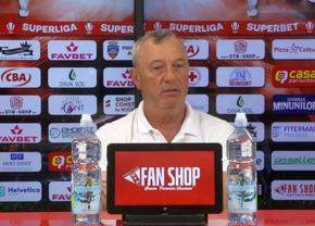 Mircea Rednic taie în carne vie la UTA! Un jucător, dat afară după un conflict » Alți doi fotbaliști, liberi să-și caute echipă