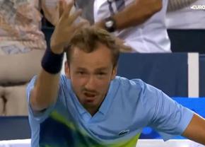 Medvedev, criză de nervi la Cincinnati! S-a răstit la arbitra de scaun și a părăsit competiția