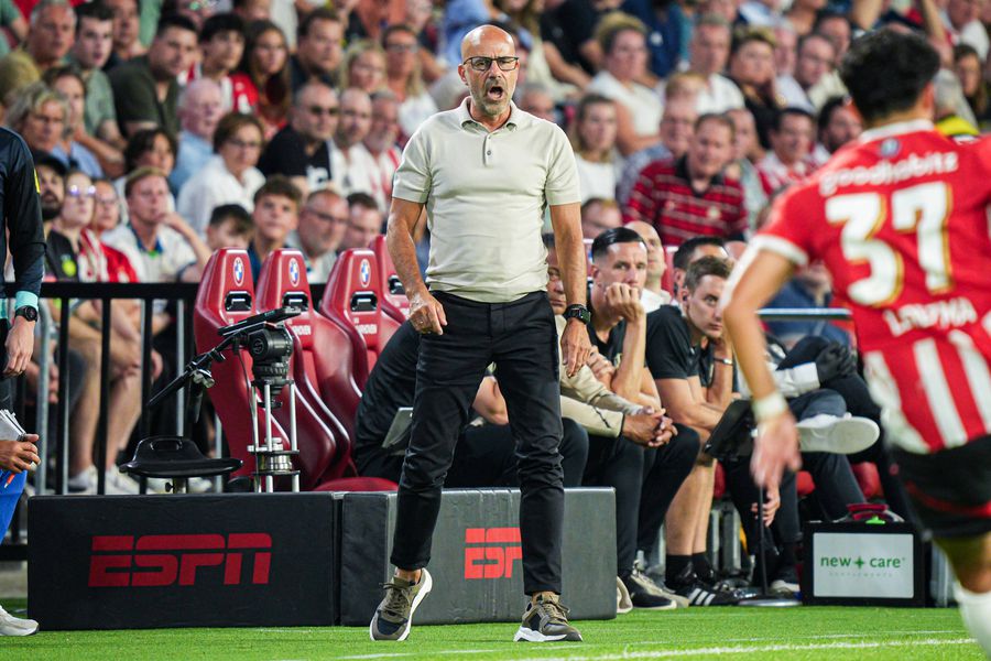 Peter Bosz a transformat din nou PSV într-o forță a ligii batave. Foto: Imago Ar fi lovitura anului! Un gigant al Europei e pe urmele lui Darius Olaru: „Au crescut oferta cu un milion”