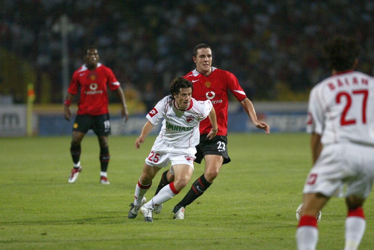 Povestea neștiută a titularului din Dinamo - Manchester United: „Am fost trimis la echipa a doua la retur” » 20 de ani de la o „dublă” istorică: „Nu i-am simțit aroganți sau cu ifose”