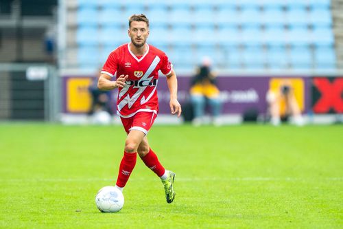 Ivan Balliu, coechipierul lui Andrei Rațiu la Rayo / Foto: Imago