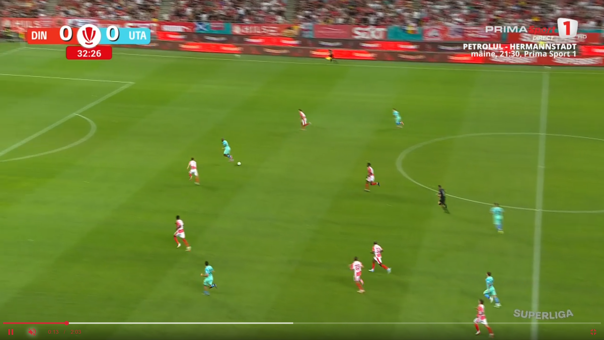 Fanii lui Dinamo au aplaudat golul marcat de UTA! Gestul care i-a sensibilizat