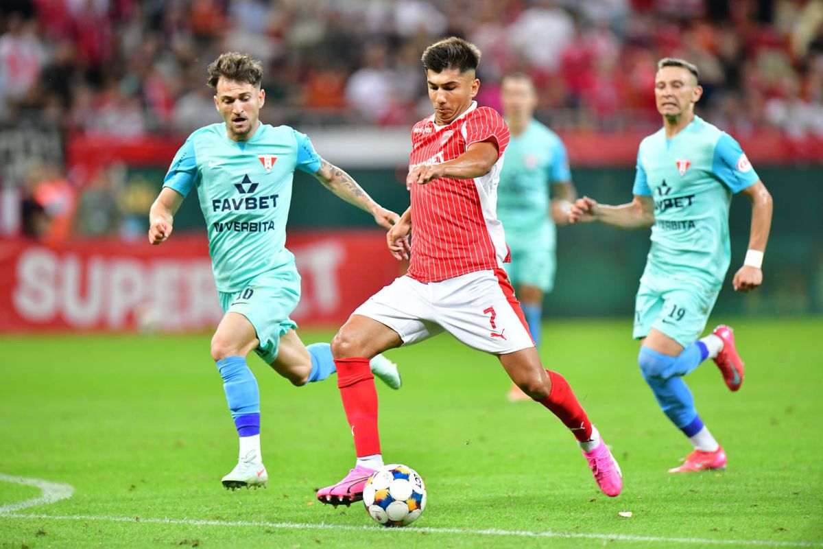 Dinamo - UTA Arad, poze din timpul partidei 15 august 2025