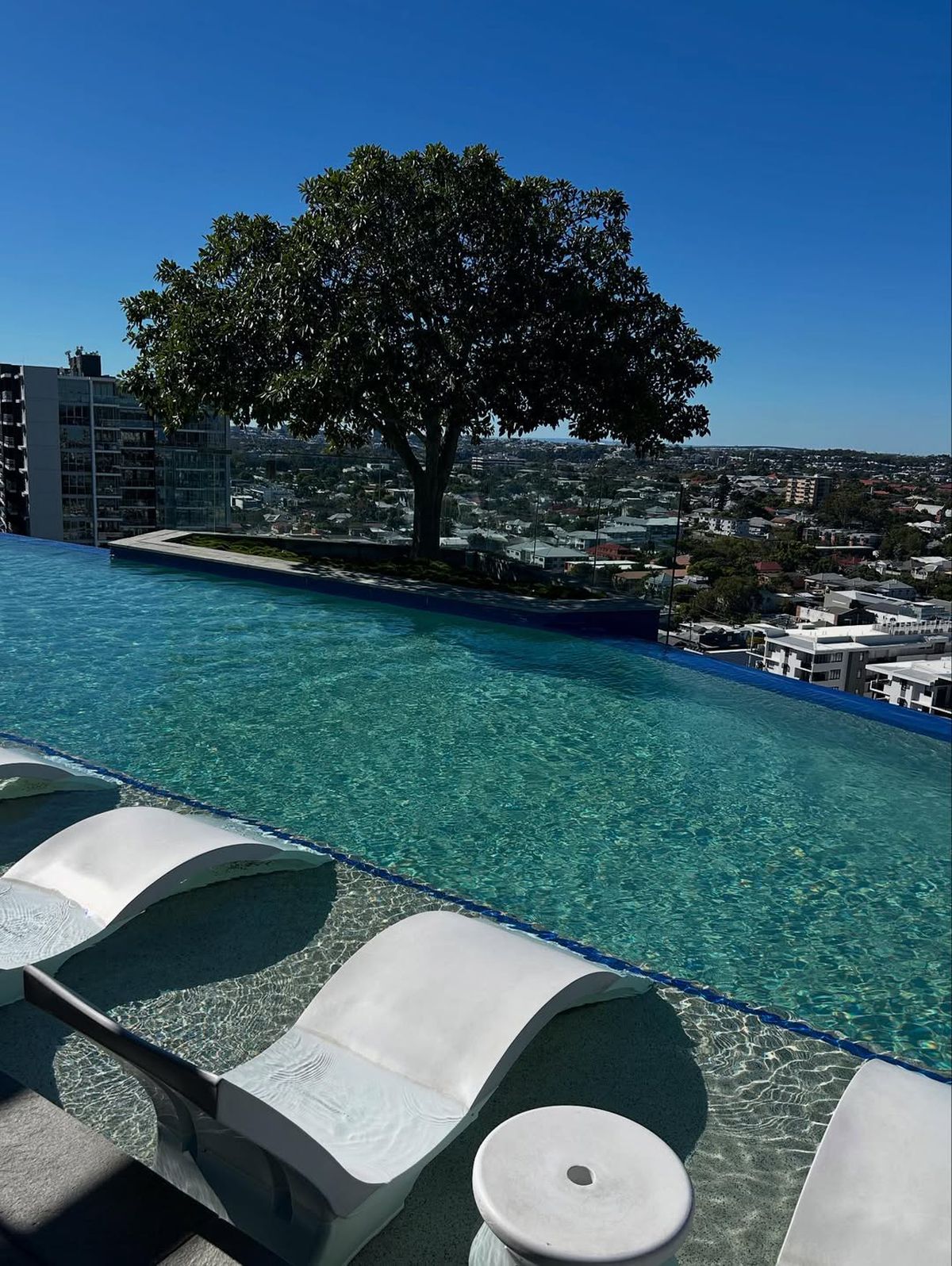 Fundașul naționalei și al lui Dinamo București a petrecut vara în sălbăticia Australiei, printre canguri și koala: „Altă lume. Ceva incredibil”