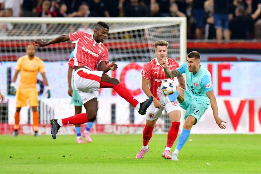 Eddy Gnahore și Ovidiu Popescu, în Dinamo - UTA Fostul campion cu FCSB pleacă după un sezon și 15 meciuri disputate