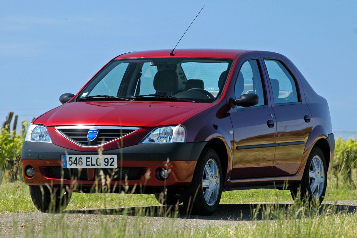 Mașina care a cucerit România se întoarce pe linia de producție: prima generație de Dacia Logan renaște peste hotare