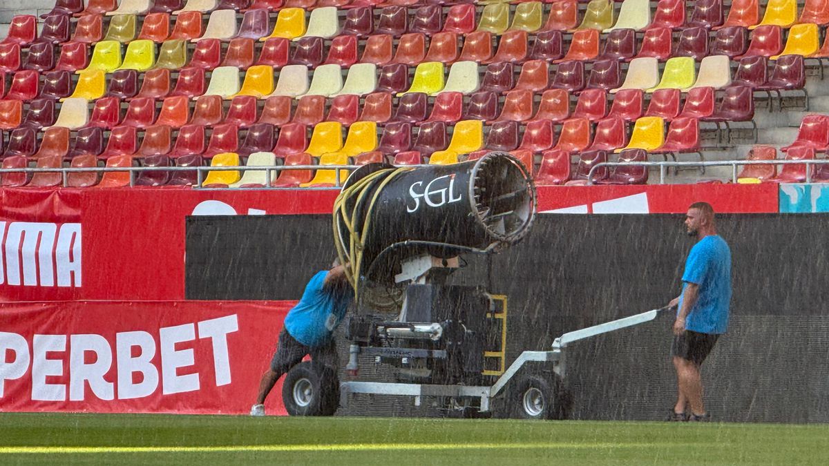 Imagini de la Arena Națională înainte de Dinamo - UTA Arad