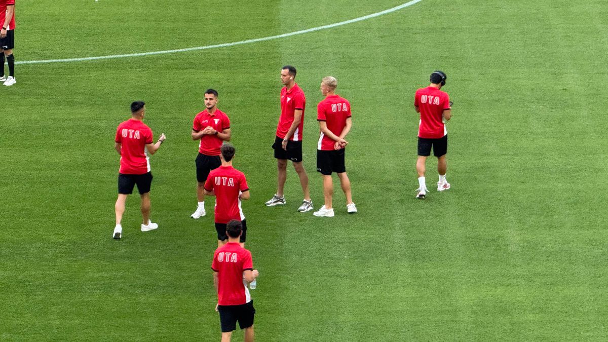 Imagini de la Arena Națională înainte de Dinamo - UTA Arad