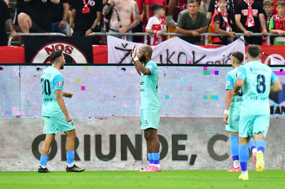 Cu doi fotbaliști eliminați, Dinamo rezistă în fața revelației UTA » Repriză incendiară pe Arena Națională! Clasamentul ACUM