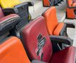 Scaunele de la tribuna oficială înainte de Dinamo - UTA Arad