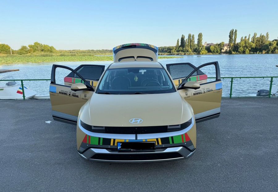 Hyundai Ioniq 5, mașina pusă la vânzare de Andrei Cornea/ foto: autovit.ro A scos la vânzare cadoul primit de la Ion Țiriac. Suma cerută acum