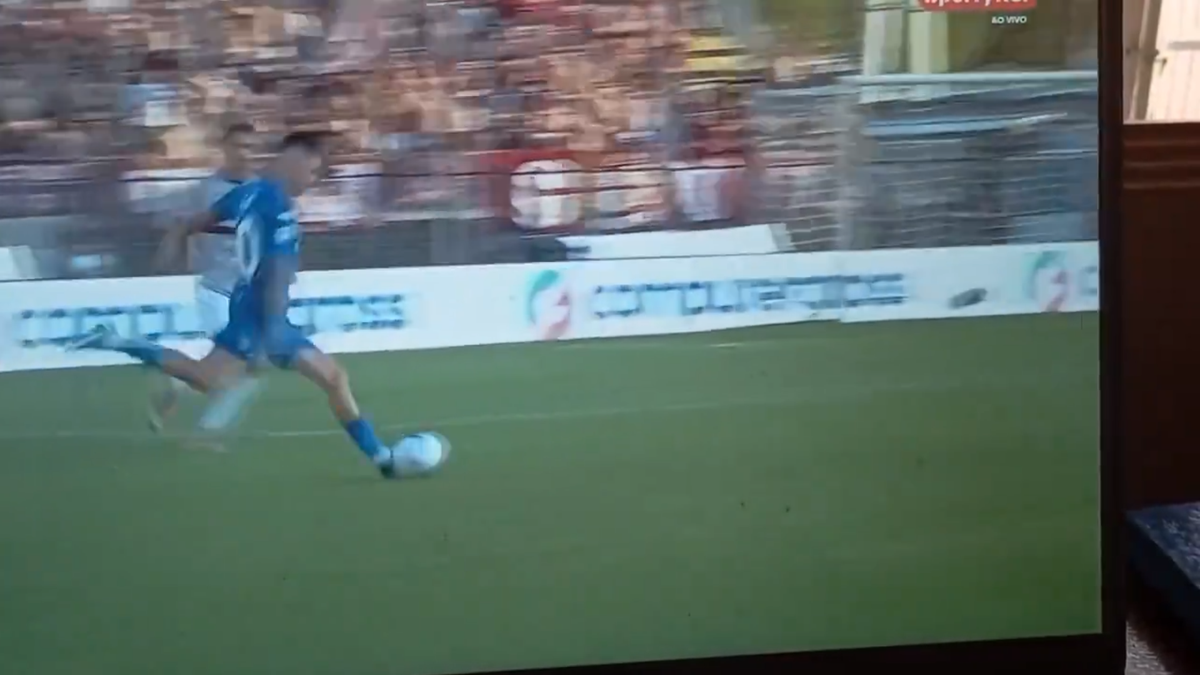 Rareș Ilie a ratat un penalty, apoi a marcat un gol superb
