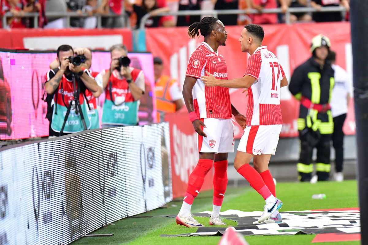 Dinamo - UTA Arad, poze din timpul partidei 15 august 2025