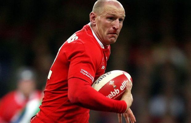 Gareth Thomas, legendă a rugby-ului, a dezvăluit că e infectat cu HIV și că a avut intenții sinucigașe