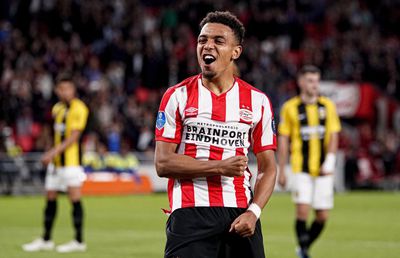PSV - Vitesse 5-0 // VIDEO Performanță incredibilă a lui Donyell Malen: cinci goluri din cinci! Nu se mai întâmplase de 55 de ani