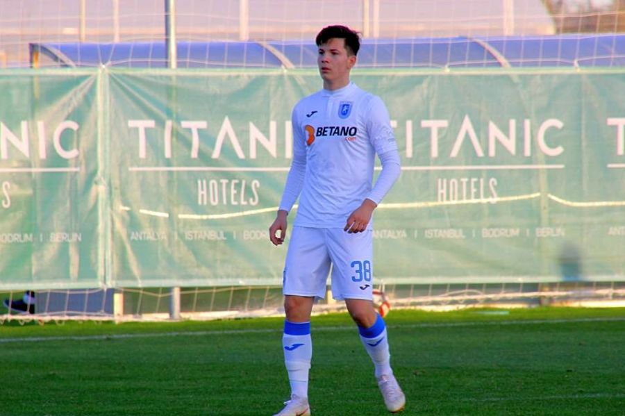 CRAIOVA - FCSB // Victor Pițurcă a driblat regula U21 » L-a schimbat pe Nițu în minutul 18