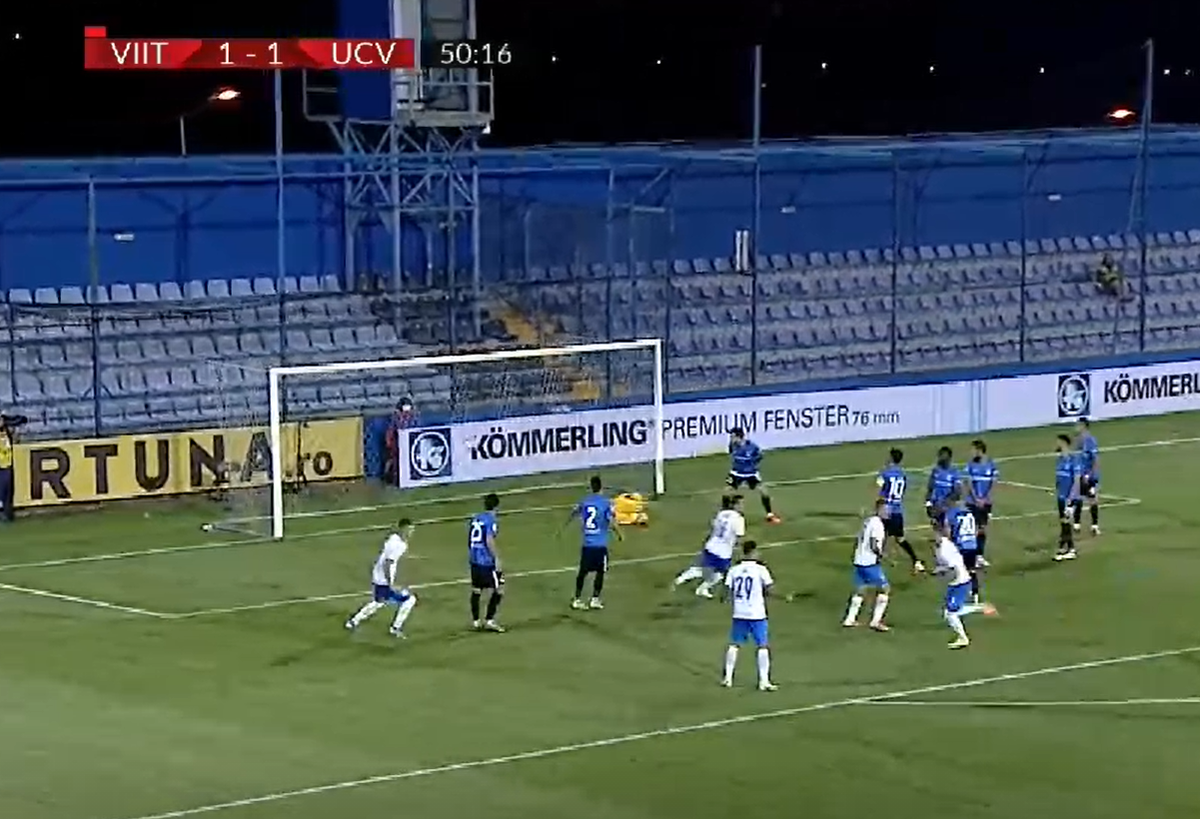 FOTO + VIDEO Cornel Dinu, amuzat de un gol din Viitorul - Craiova 1-4: „Fugiți, mă! Il loveşte ghiuleaua”