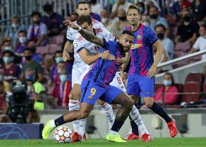 Ziariștii spanioli, necruțători cu Barcelona după înfrângerea cu Bayern: „E trist să-l vezi pe Koeman parcând autobuzul”