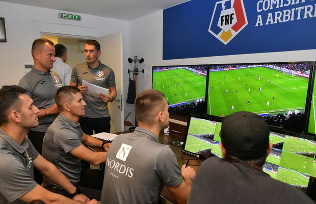 E sigur: încă un sezon fără VAR în Liga 1! Anunțul făcut după ce arbitrii au început pregătirea: „Nu există scurtături, FIFA e cu ochii pe noi”