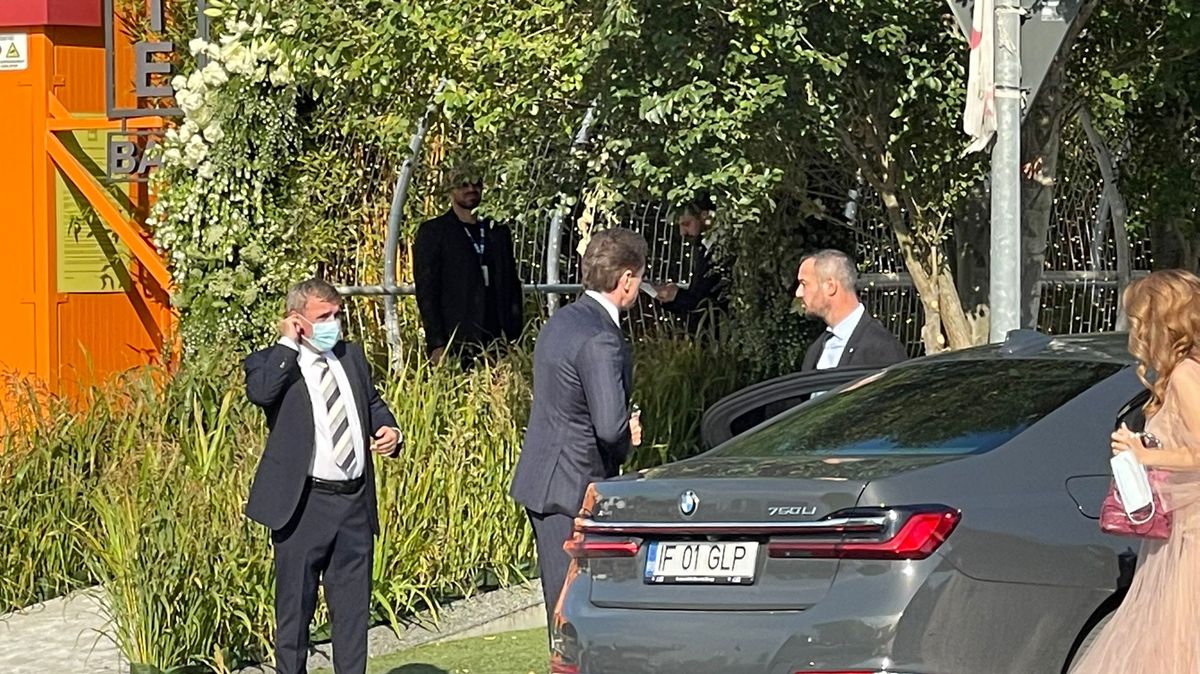 Meniu extravagant la nunta Simonei Halep » De la tartar de langustine cu înghețată, la piperchi