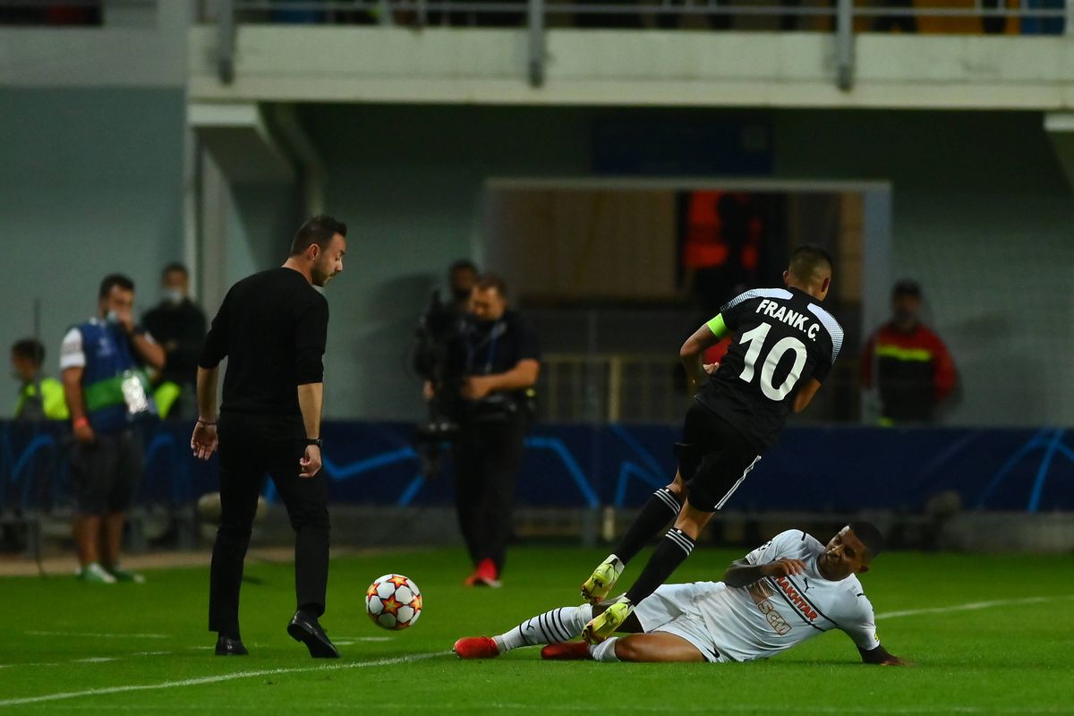 Românul care a antrenat-o pe Sheriff Tiraspol face dezvăluiri: „Nu am mai văzut așa ceva decât la Barcelona sau Real Madrid!” + se implica patronul la echipă?