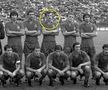 O garnitură a Stelei din '83-'84: Duckadam, Pițurcă, Fl. Marin, Tătăran (încercuit), Pușcaș, Petcu (pe rândul de sus), T. Stoica, Fodor, Ailenei, Laurențiu, Câmpeanu II (jos)
FOTO Arhiva GSP