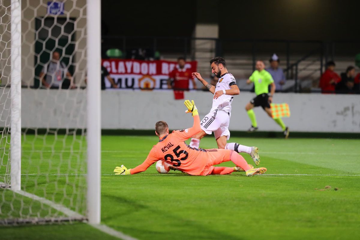 Entuziasmați de sosirea în Chișinău a lui Ronaldo, moldovenii glumesc pe seama pozei postate de superstar: „Bomboane de la Paștele Blajinilor”