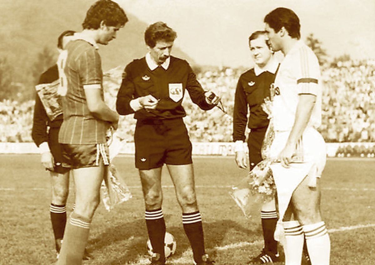 Fostul fundaș al Stelei reclamă, după 4 decenii, metodele abuzive ale lui Halagian: „Mare antrenor! Dar ca om, o coardă penală!”