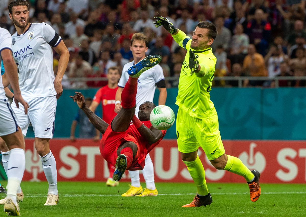 Efectul deciziei lui Gigi Becali » Stadionul nu s-a umplut la FCSB - Anderlecht, spre surprinderea belgienilor: „Ne așteptam la un infern”