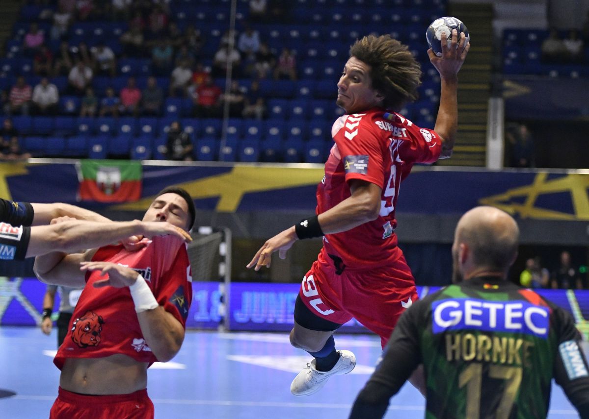 Dinamo, eșec la debutul în grupa A din Liga Campionilor » „Zidul” care a stat în calea elevilor lui Xavi Pascual