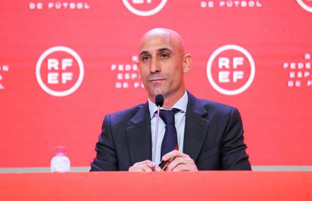 Un nou scandal uriaș în care e implicat Luis Rubiales » Președintele Federației Spaniole de Fotbal, acuzat că a organizat orgii sexuale pe banii federației!