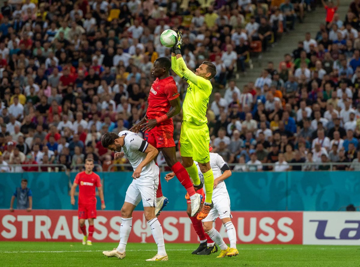 Efectul deciziei lui Gigi Becali » Stadionul nu s-a umplut la FCSB - Anderlecht, spre surprinderea belgienilor: „Ne așteptam la un infern”