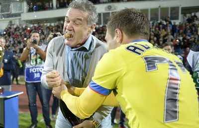 Valeriu Argăseală, declarație de supunere: „Între cine plătește și cine execută trebuie să existe comunicare” + detalii despre Olăroiu și Gâlcă